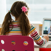 Emploi d’un salarié à domicile et confinement : crédit d’impôt maintenu pour les cours à distance